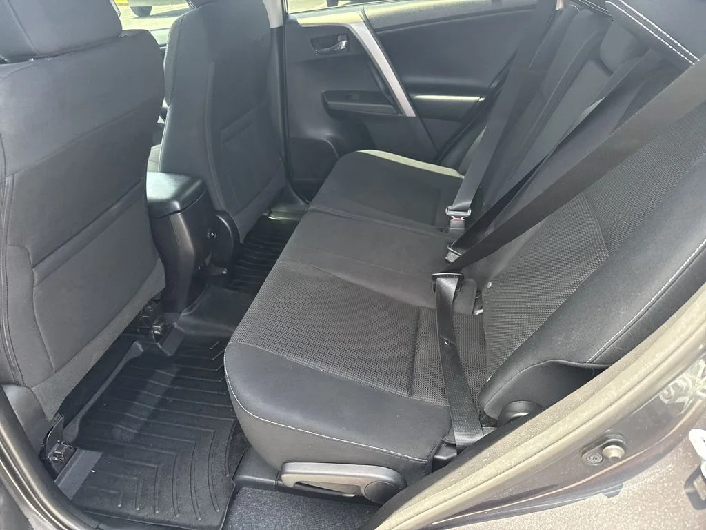 Used 2017 Gray Toyota XLE image 20