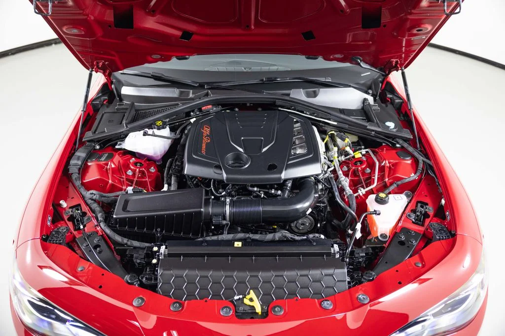 2026 Alfa Romeo Giulia Base - Photo 16
