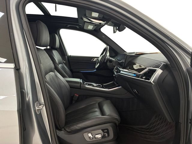 Used 2025 Gray BMW xDrive50e image 14