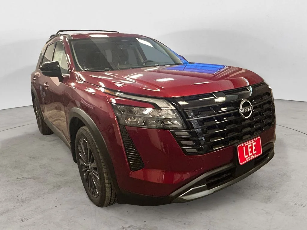 New 2026 Scarlet Nissan SL image 7