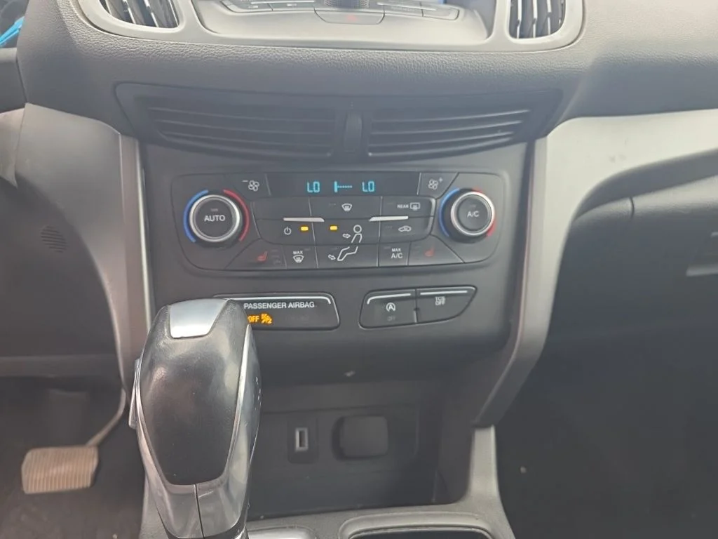 Used 2018 Magnetic Ford SEL image 17