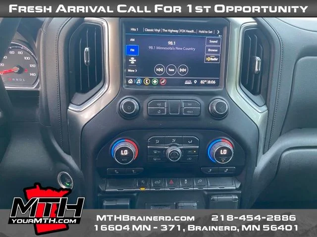 2019 Chevrolet Silverado 1500 LT - Photo 11