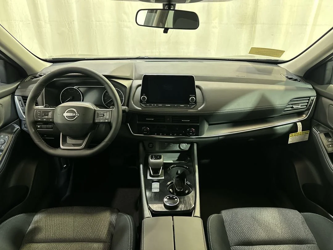 2026 Nissan Rogue SV - Photo 12