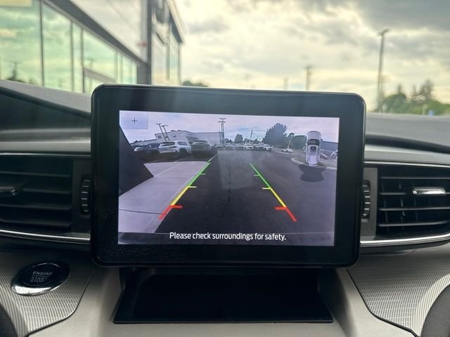 Used 2023 Gray Ford XLT image 18