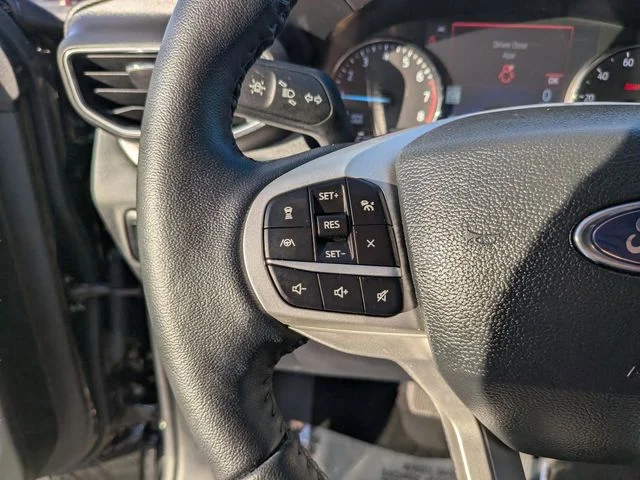Used 2023 Black Ford XLT image 29