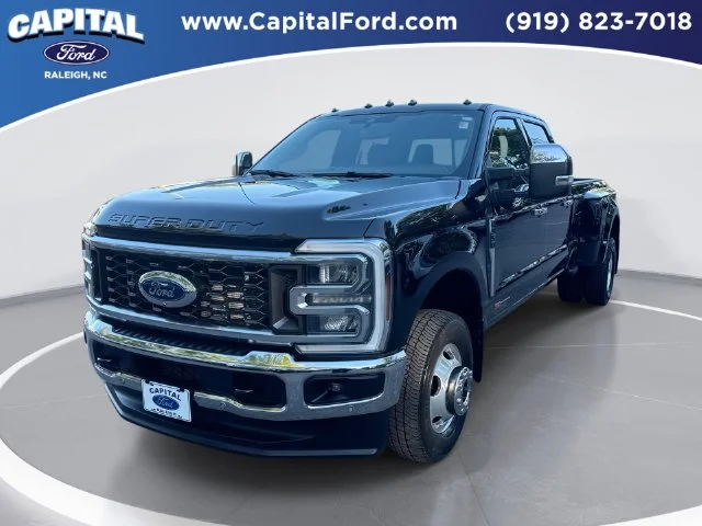Used 2025 Black Ford King Ranch image 1