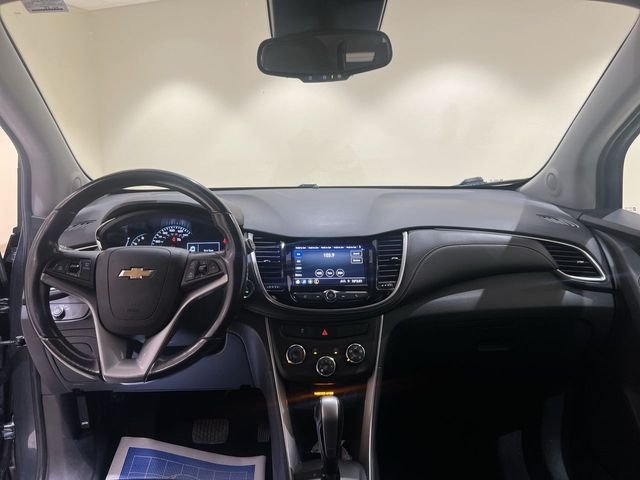 Used 2022 Gray Chevrolet LT image 18