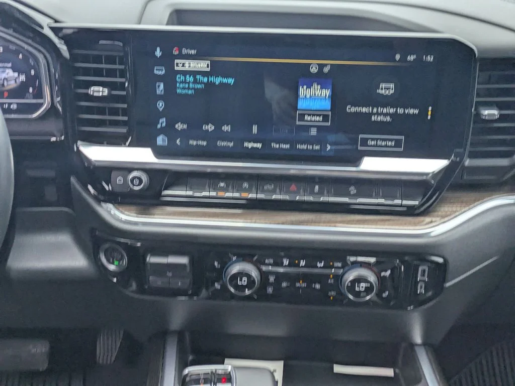 Used 2025 Blue Chevrolet RST image 19