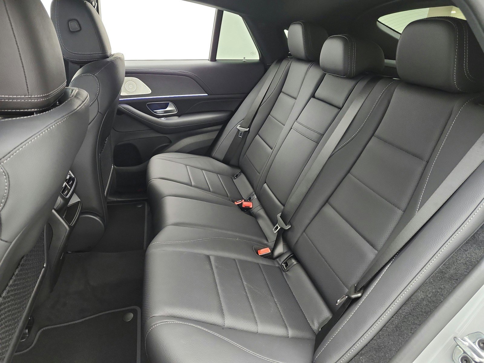 New 2026 MANUFAKTUR Alpine Grey Mercedes-Benz GLE 450 4MATIC® Coupe image 40