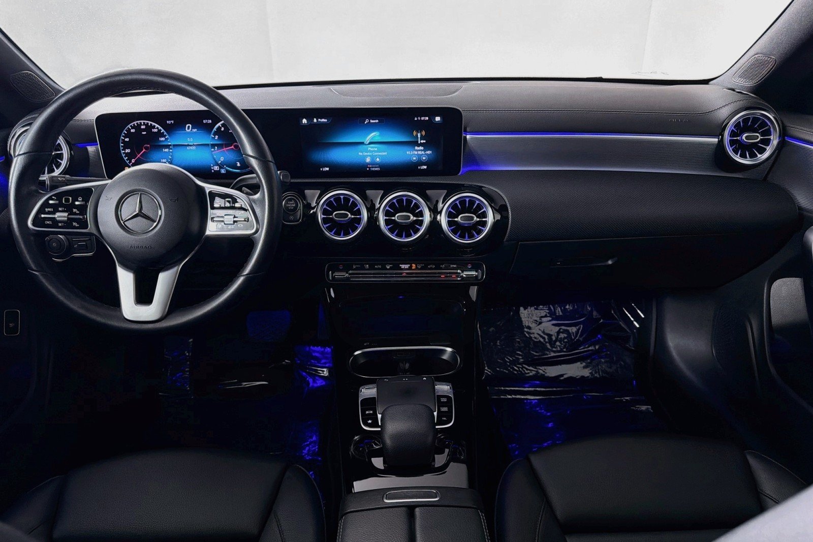 Used 2020 Night Black Mercedes-Benz 250 image 4