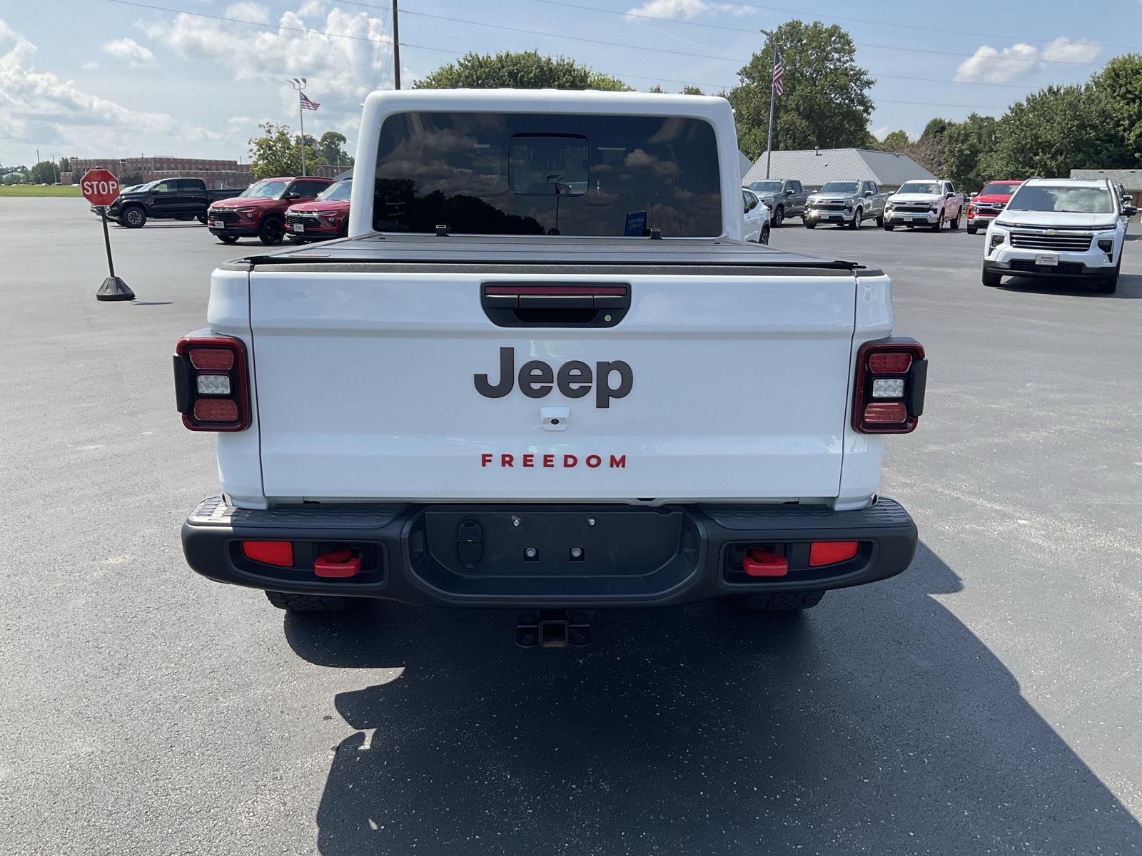 Used 2025 Bright White Clearcoat Jeep Rubicon image 7