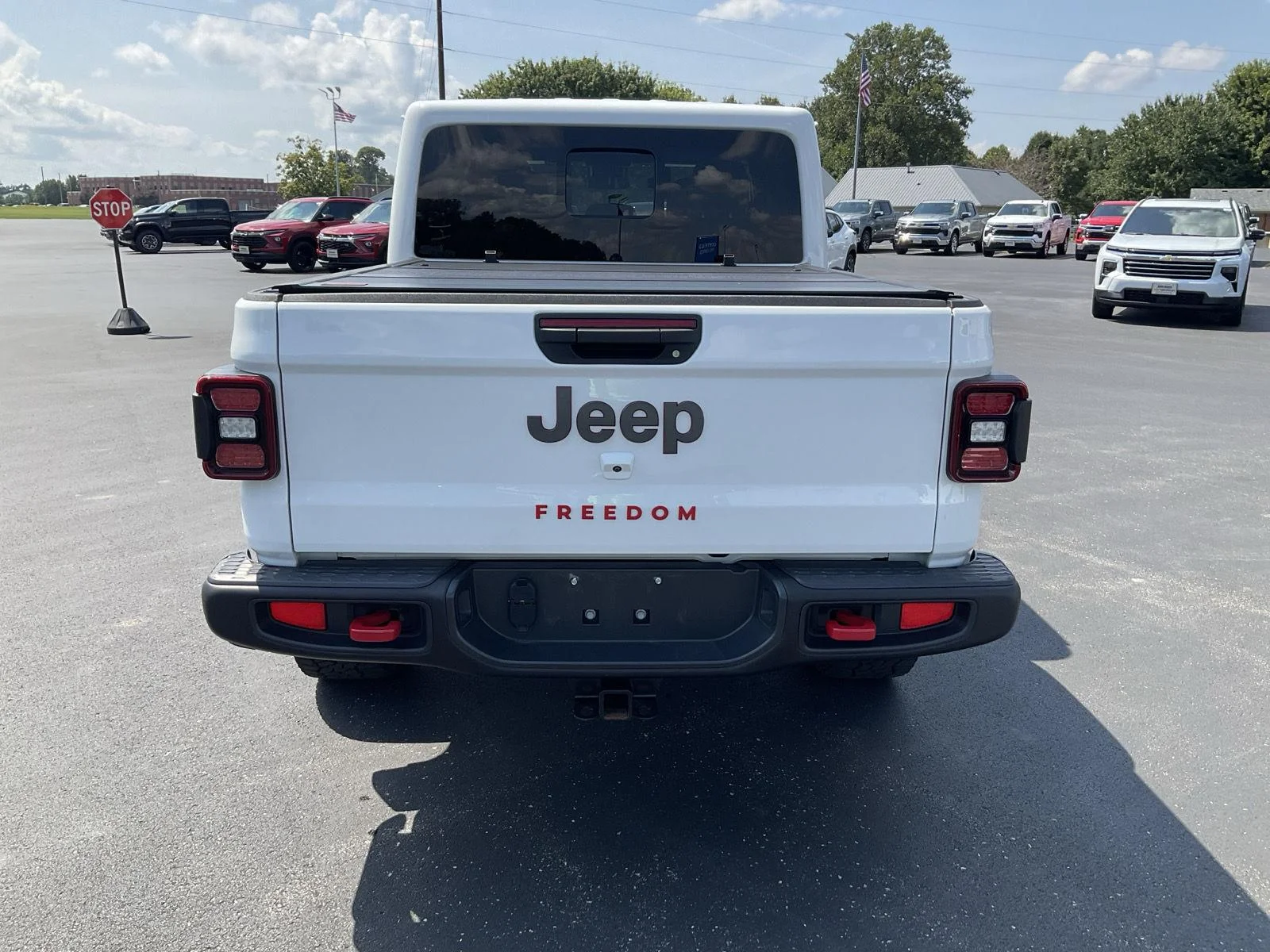 Used 2025 Bright White Clearcoat Jeep Rubicon image 7