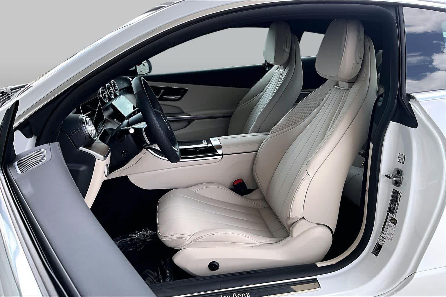 Used 2026 MANUFAKTUR Moonlight White Metallic Mercedes-Benz CLE 450 image 8