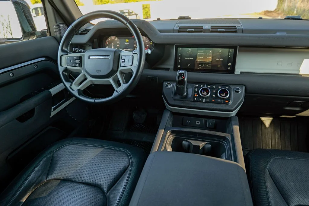 Used 2023 Santorini Black Metallic Land Rover X-Dynamic SE image 43