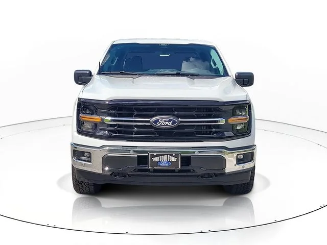 New 2026 Oxford White Ford XLT image 2