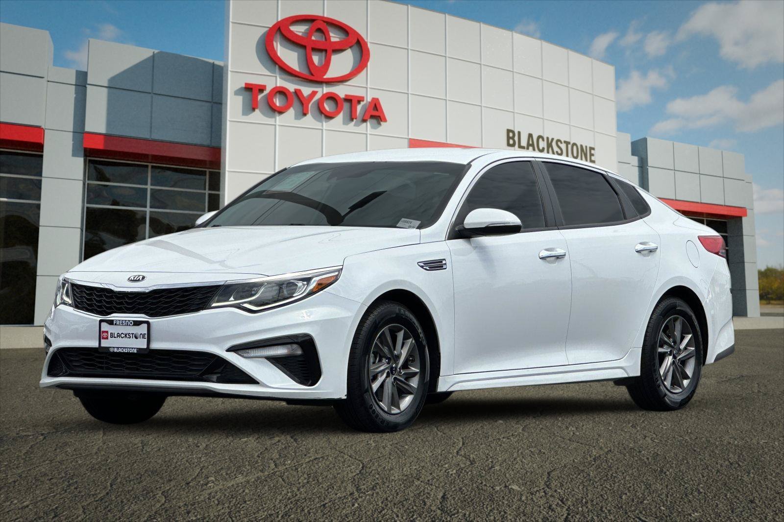 Used 2020 Snow White Pearl Kia LX image 7