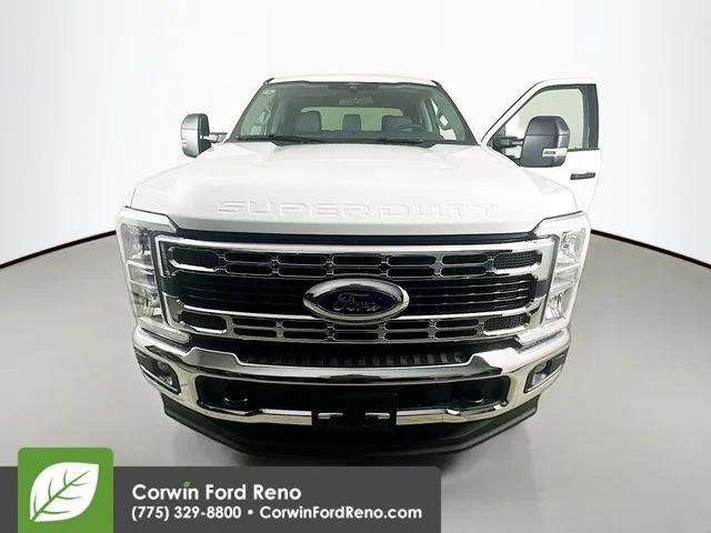New 2026 Oxford White Ford XLT image 2