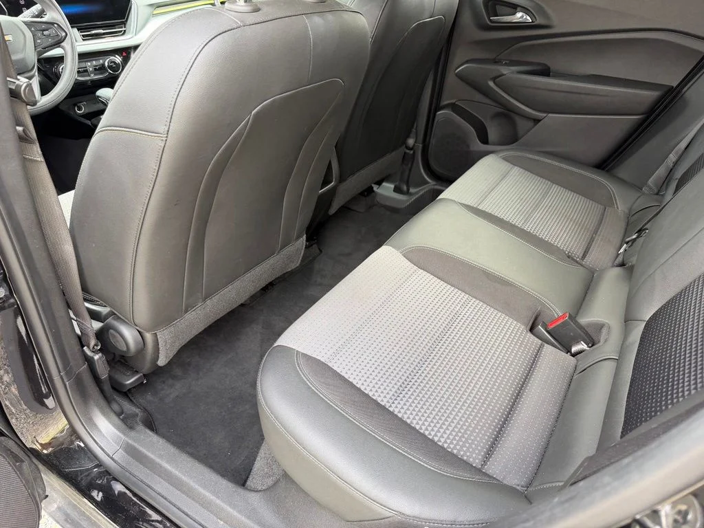Used 2024 Black Chevrolet LT image 17
