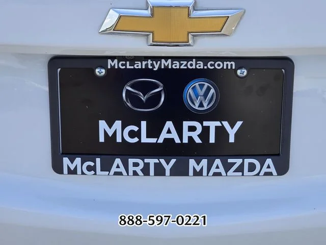 Used 2023 Summit White CHEVROLET LT image 14