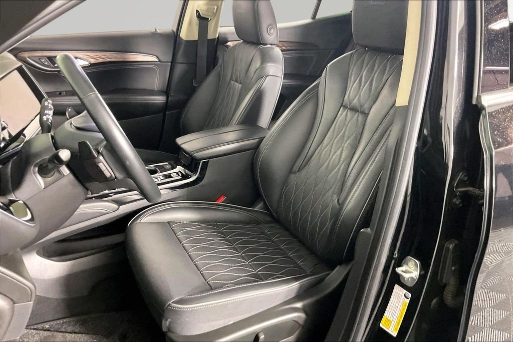 Used 2023 Black Buick Avenir image 18