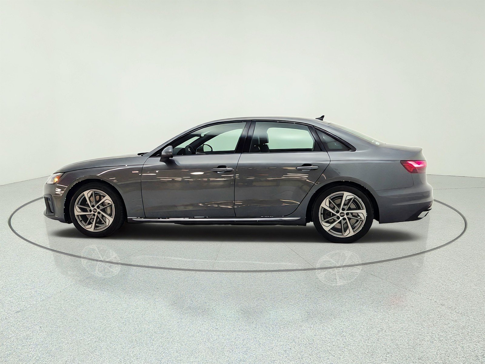 Used 2025 Daytona Gray Pearl Effect Audi S line Premium 45 TFSI quattro image 8