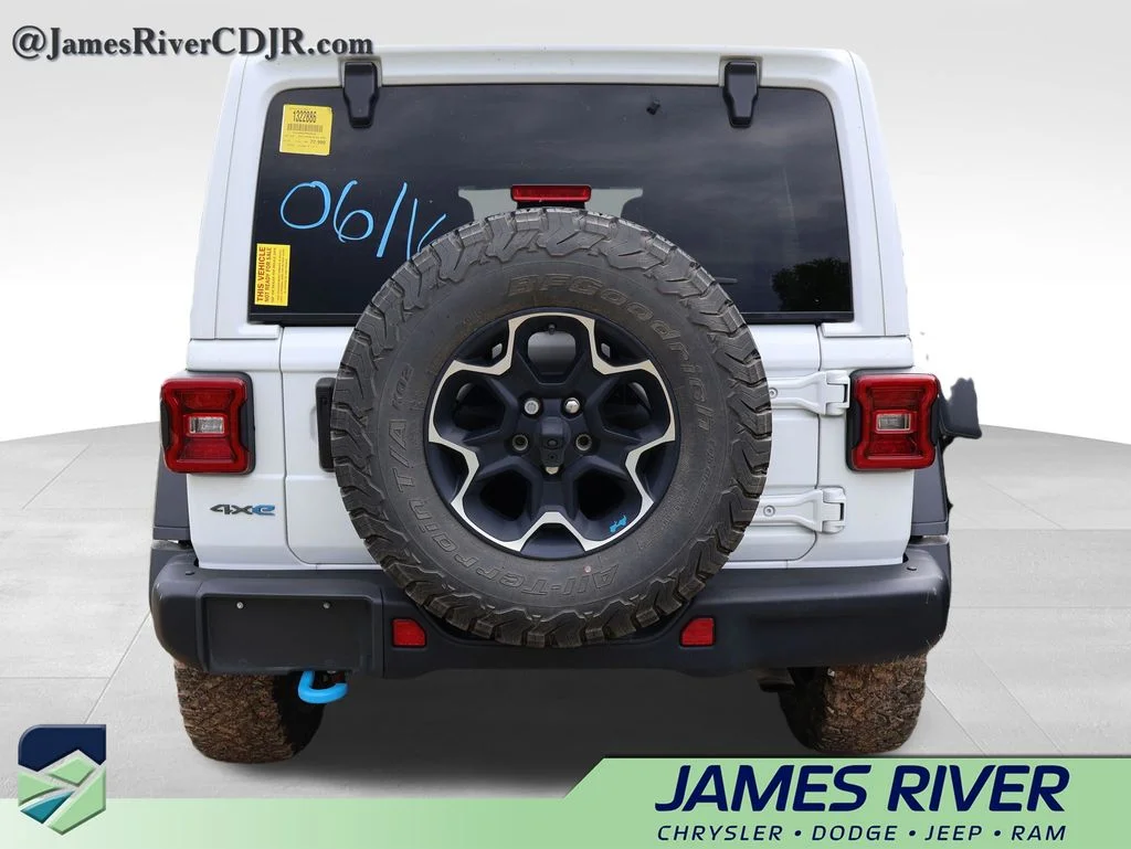 Used 2023 White Jeep Rubicon 4xe image 15
