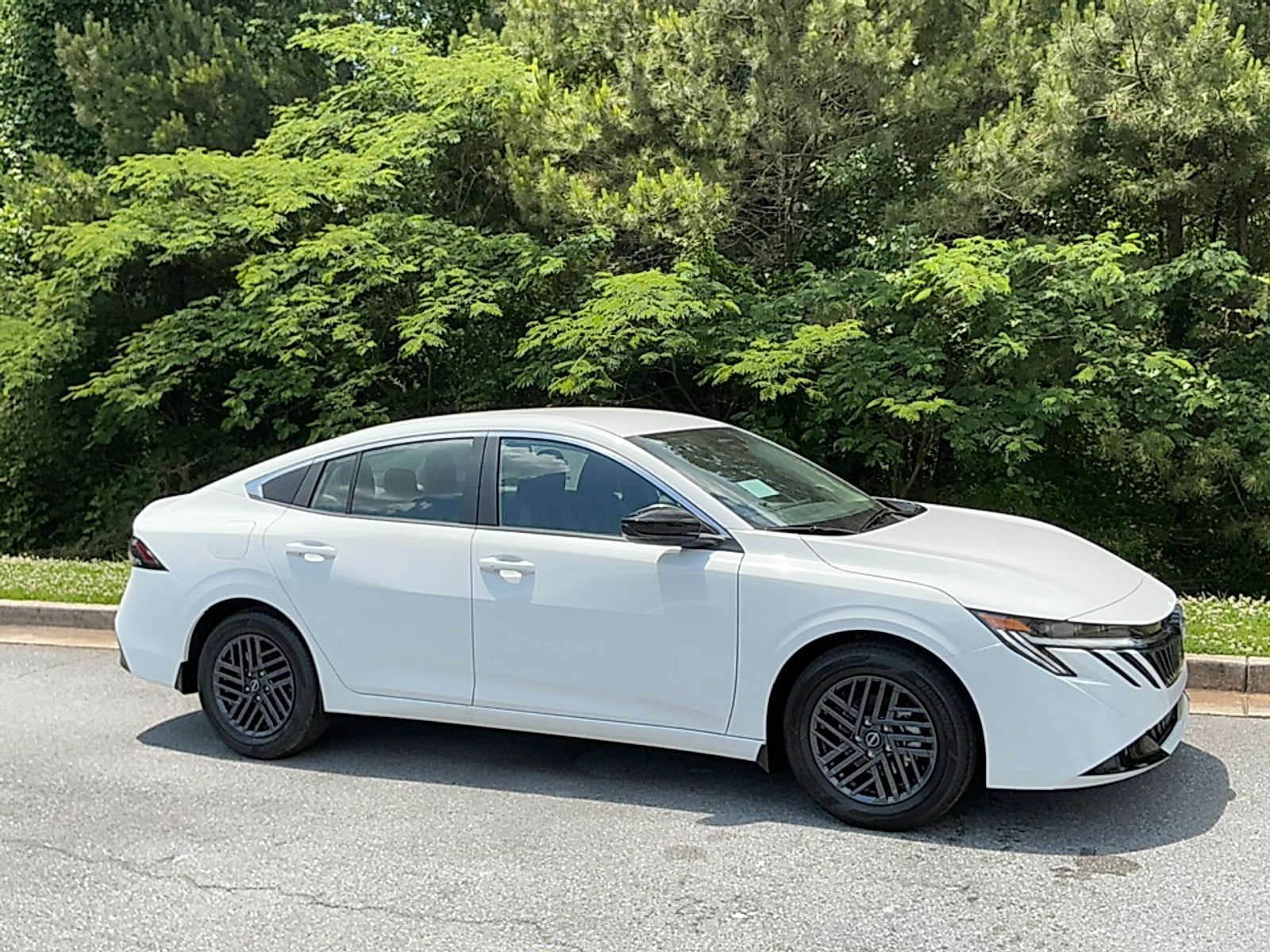 2026 Nissan Sentra SV CVT's photo