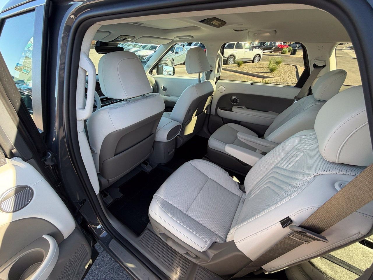 New 2027 Gray Hyundai SEL Premium image 36
