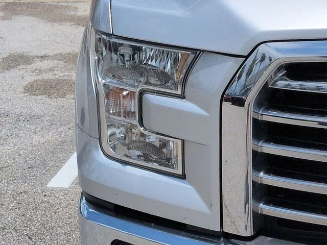 Used 2015 Ingot Silver Ford XLT image 10