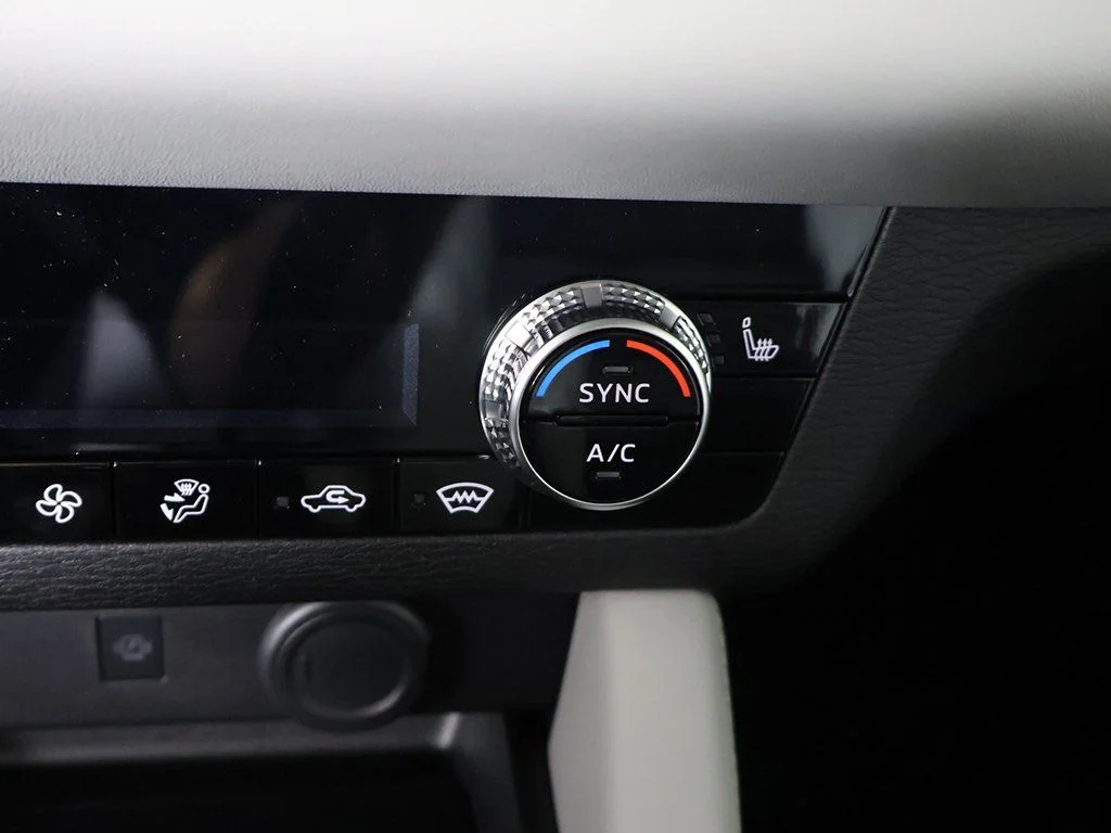 2025 Mitsubishi Outlander SE - Photo 51