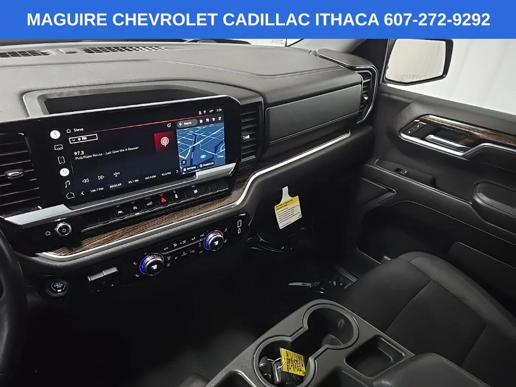Used 2022 Silver GMC Elevation image 25