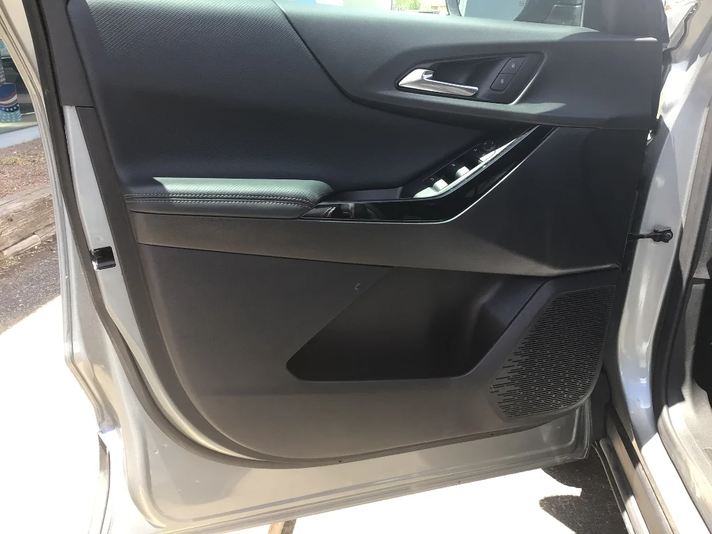 Used 2025 Sterling Gray Metallic Chevrolet LT image 11