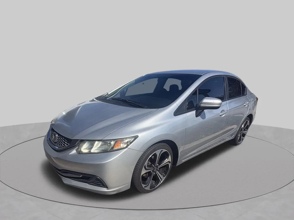 Used 2014 Silver Honda LX image 2