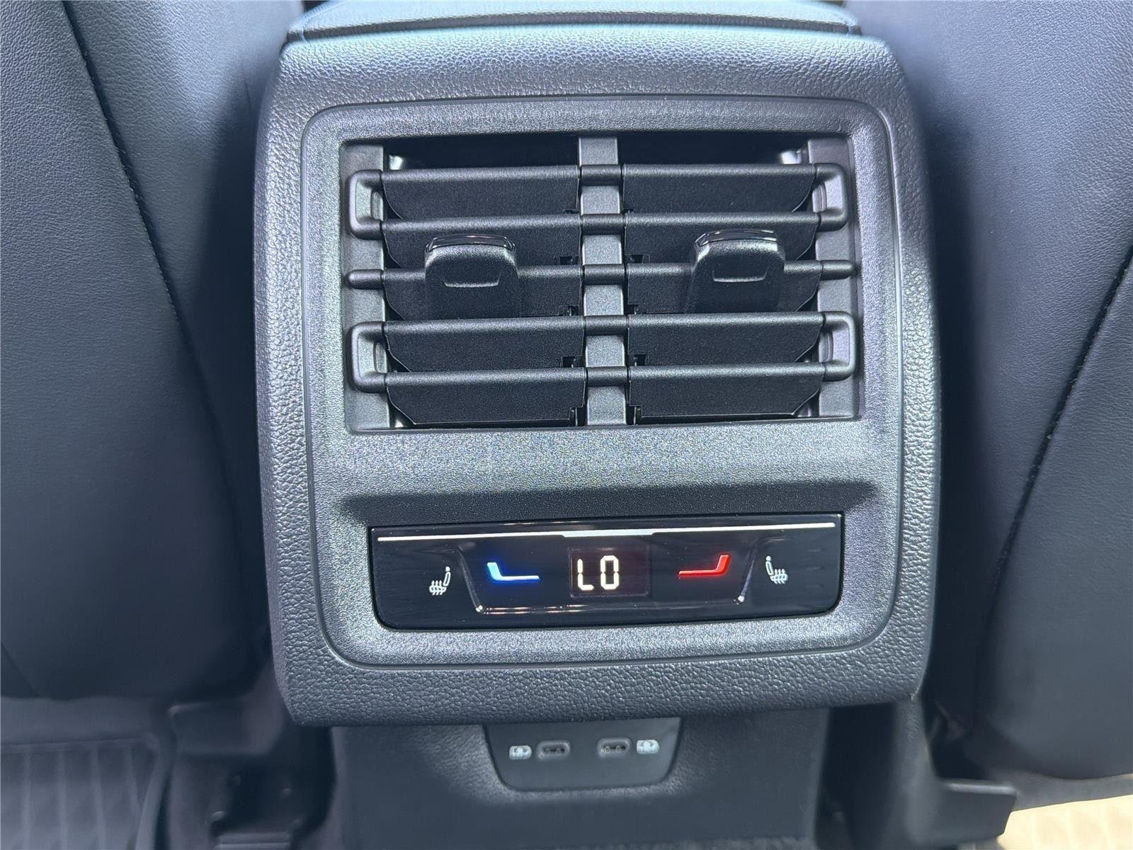 Used 2024 Lapiz Blue Metallic Volkswagen SUN image 26