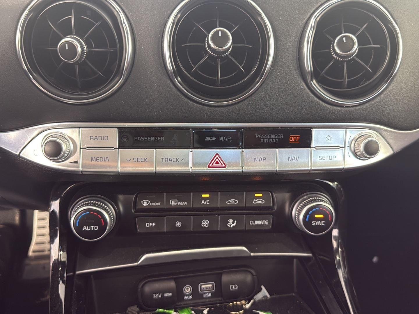 Used 2018 Snow White Pearl Kia GT2 image 15