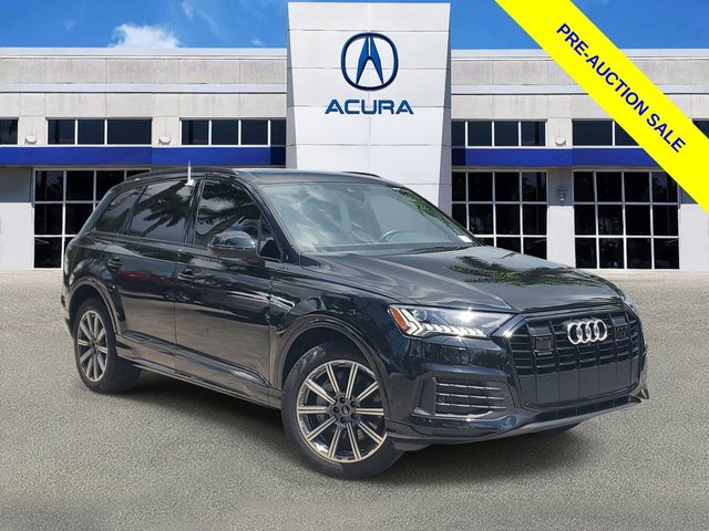 2023 Audi Q7 45 Premium Plus