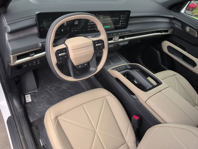 New 2027 Glacial White Pearl Kia EX image 12
