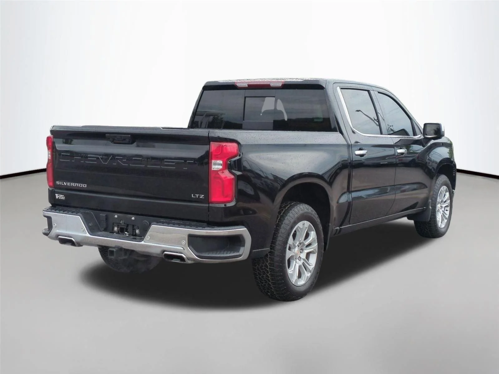 Used 2026 Black Chevrolet LTZ image 5