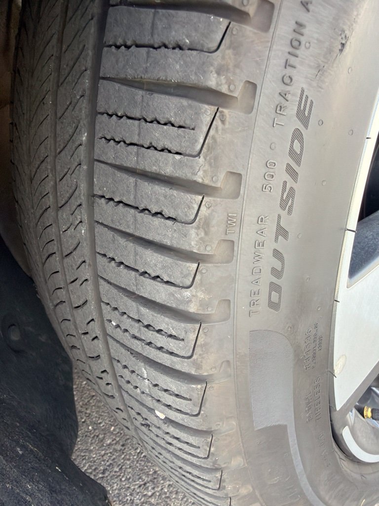 Used 2024 Silver Hyundai Limited image 4