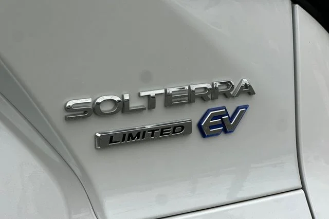 Used 2023 White Subaru Limited image 34