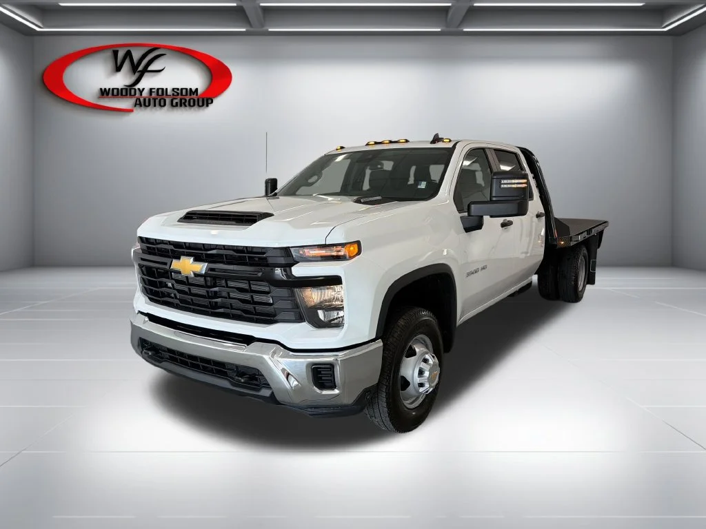 New 2026 Summit White Chevrolet Work Truck image 3
