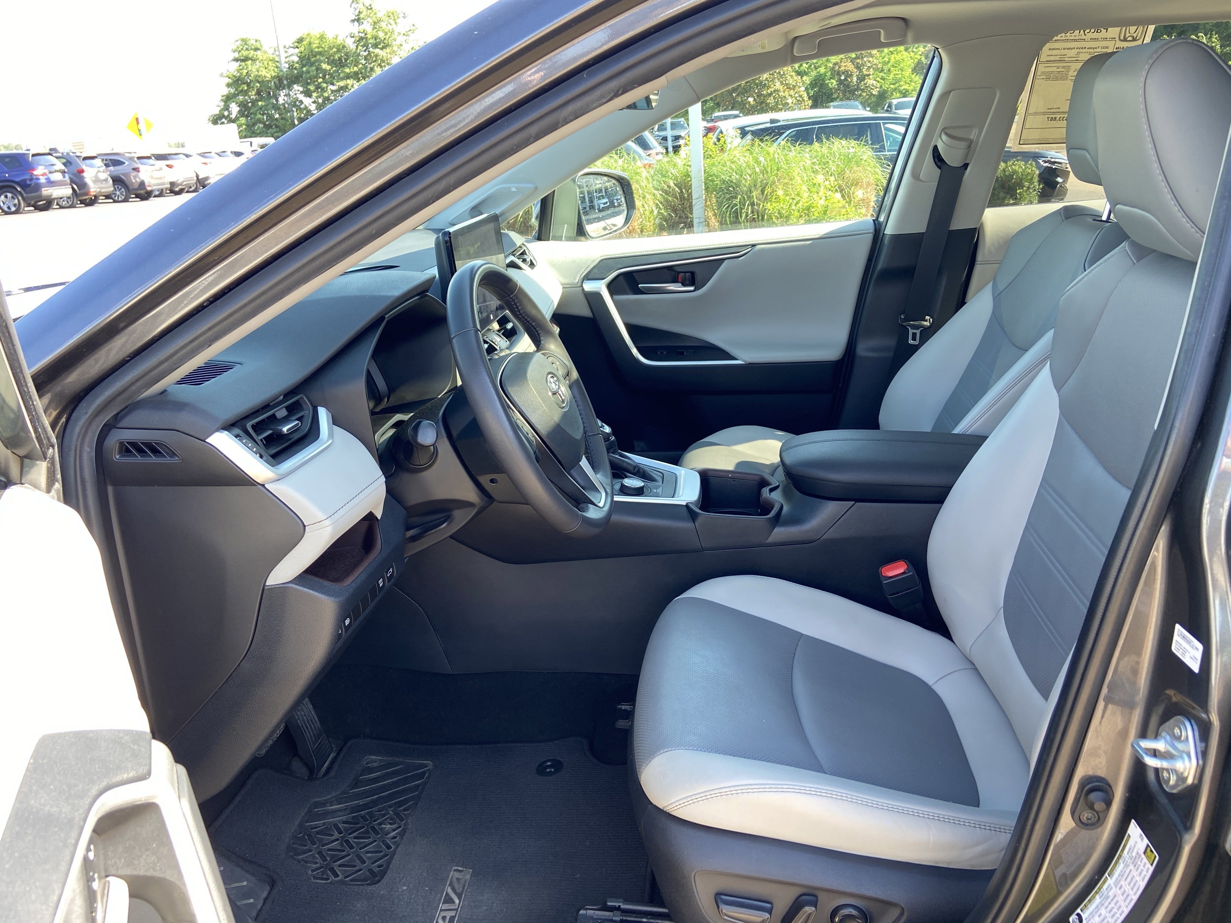 Used 2023 Magnetic Gray Metallic Toyota Hybrid Limited image 34