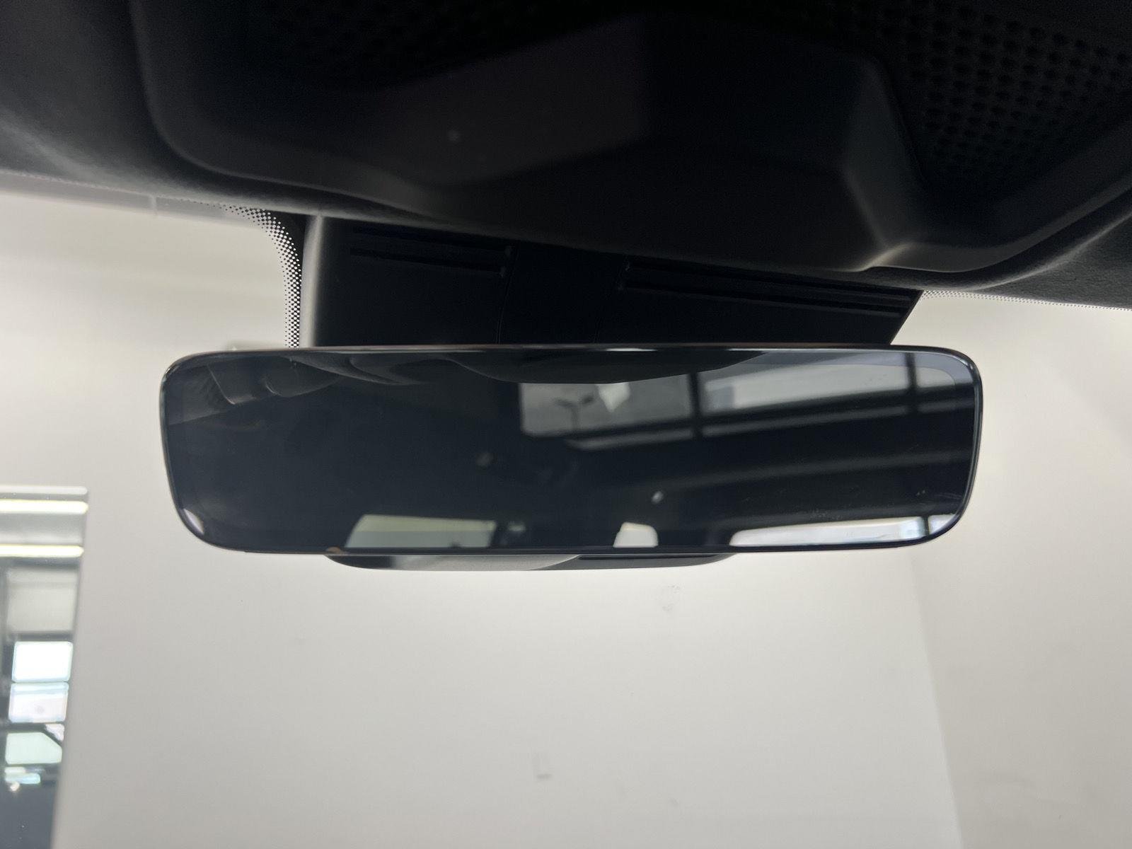 2024 Rivian R1S Adventure - Photo 20
