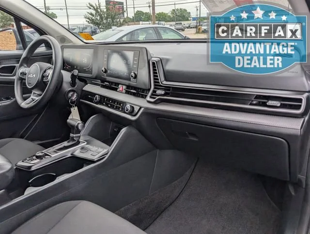 2025 Kia Sportage LX - Photo 21