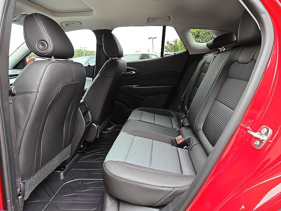2026 Chevrolet Trax LT - Photo 10
