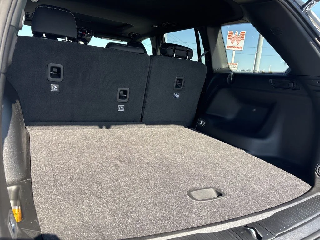 New 2026 Silver Zynith Jeep Laredo X image 28