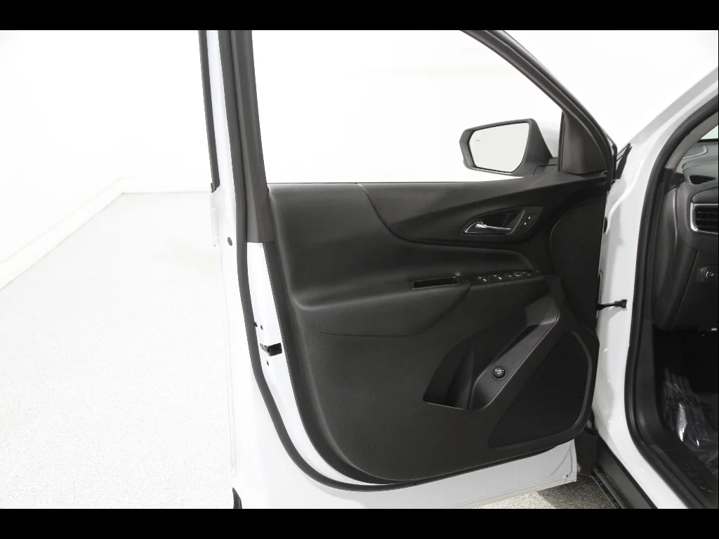 2024 Chevrolet Equinox LT - Photo 4