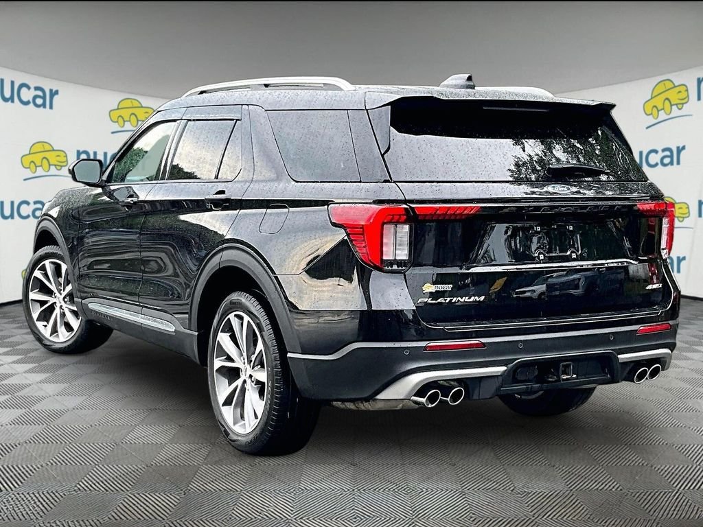 Used 2025 Black Metallic Ford Platinum image 4