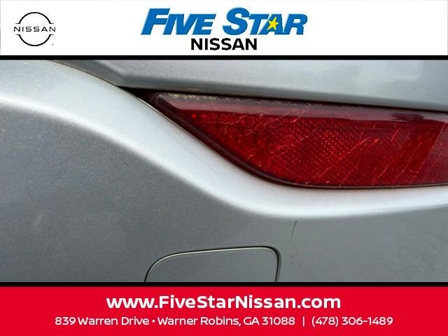 Used 2019 Silver Buick Essence image 14