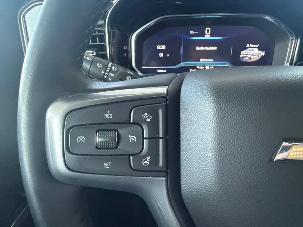Used 2024 Gray Chevrolet LT image 27